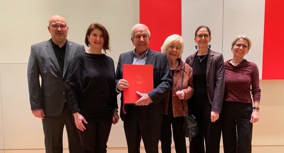 Ehrenkreuz für Architekt Herbert Karrer